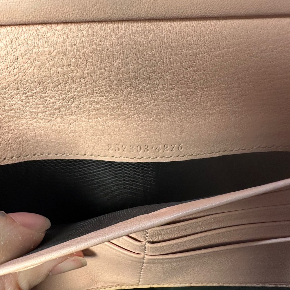 Gucci Guccisima Blush Embossed Wallet - Picture 7 of 11